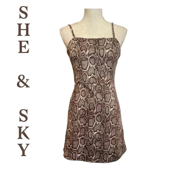 SHE + SKY SNAKE PRINT
DRESS SIZE SMALL - Picture 1 of 8